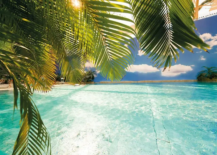 Tropical Islands Кемпинг *